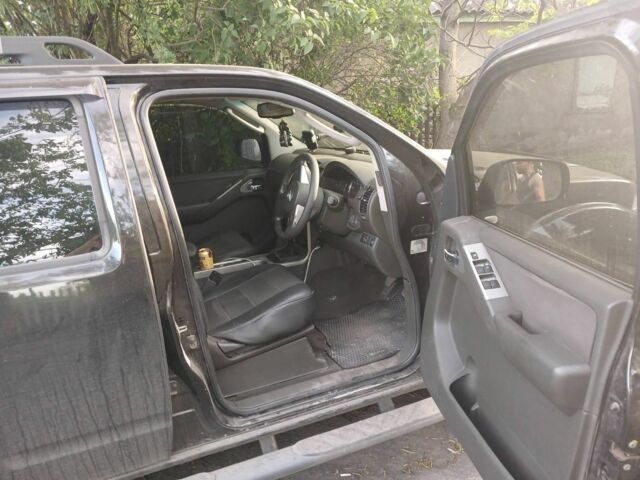 Черный Ниссан 110, объемом двигателя 0 л и пробегом 220 тыс. км за 4900 $, фото 3 на Automoto.ua