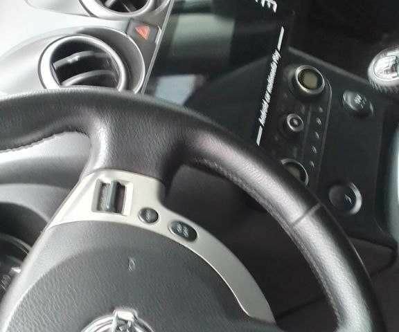 Черный Ниссан 110, объемом двигателя 2 л и пробегом 248 тыс. км за 9000 $, фото 3 на Automoto.ua