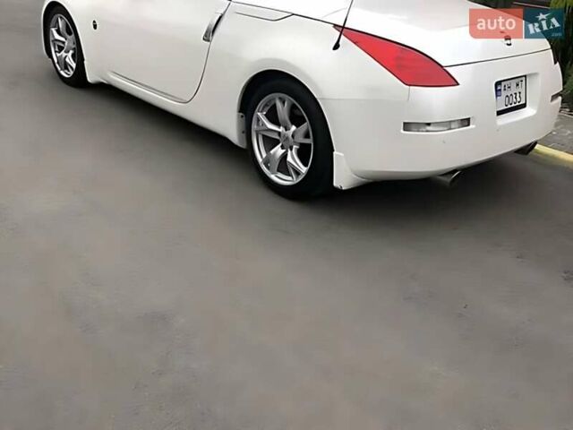 Белый Ниссан 350З, объемом двигателя 3.5 л и пробегом 26 тыс. км за 12500 $, фото 2 на Automoto.ua