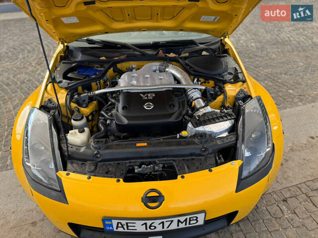Желтый Ниссан 350З, объемом двигателя 3.5 л и пробегом 115 тыс. км за 12900 $, фото 25 на Automoto.ua