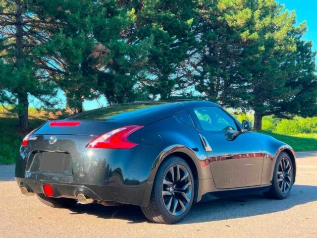 Чорний Ніссан 370 З, об'ємом двигуна 3.7 л та пробігом 49 тис. км за 24000 $, фото 5 на Automoto.ua