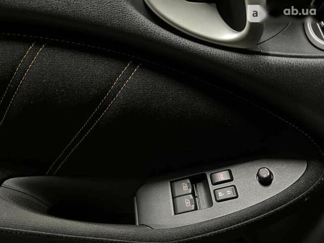 Ниссан 370 З, объемом двигателя 3.7 л и пробегом 8 тыс. км за 15700 $, фото 27 на Automoto.ua