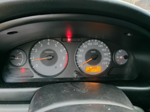 Белый Ниссан Альмера Классик, объемом двигателя 1.6 л и пробегом 190 тыс. км за 3000 $, фото 3 на Automoto.ua