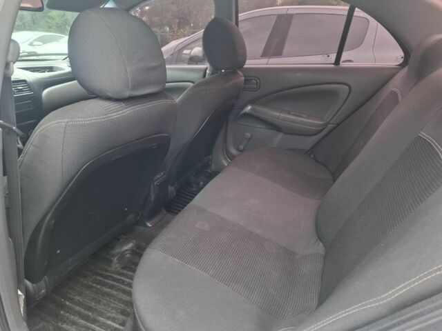 Білий Ніссан Альмера Класік, об'ємом двигуна 1.6 л та пробігом 237 тис. км за 4700 $, фото 5 на Automoto.ua