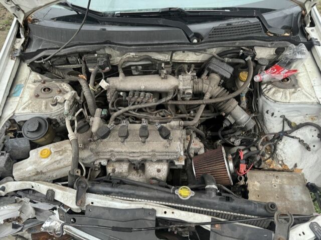 Білий Ніссан Альмера Класік, об'ємом двигуна 1.6 л та пробігом 325 тис. км за 1650 $, фото 7 на Automoto.ua