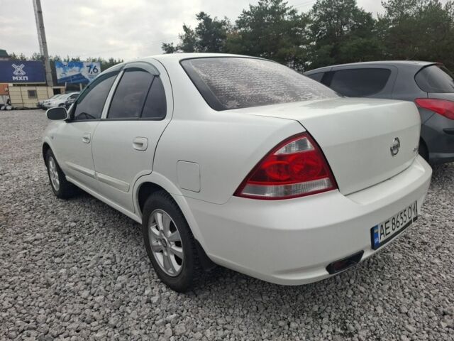 Білий Ніссан Альмера Класік, об'ємом двигуна 1.6 л та пробігом 237 тис. км за 4700 $, фото 3 на Automoto.ua