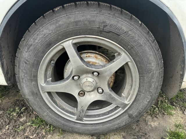 Білий Ніссан Альмера Класік, об'ємом двигуна 1.6 л та пробігом 325 тис. км за 1650 $, фото 6 на Automoto.ua