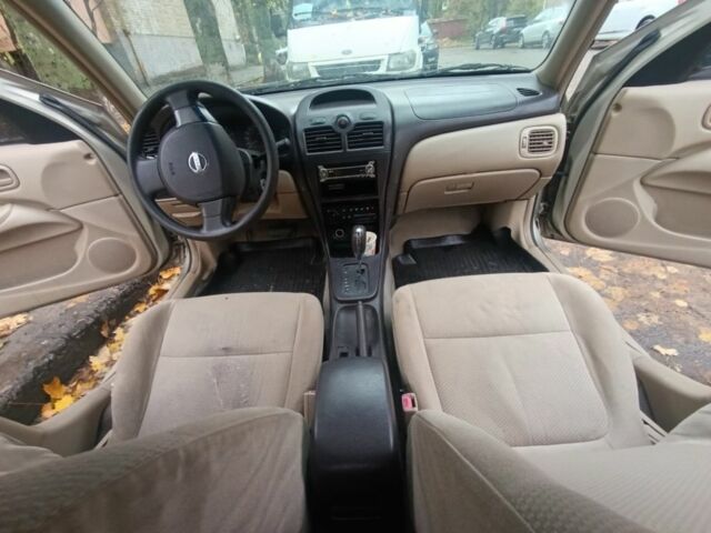 Бежевый Ниссан Альмера Классик, объемом двигателя 1.6 л и пробегом 250 тыс. км за 2600 $, фото 4 на Automoto.ua