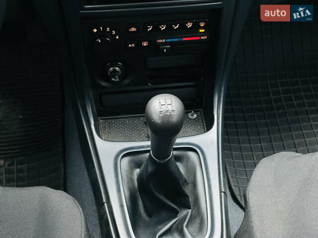 Бежевий Ніссан Альмера Класік, об'ємом двигуна 1.6 л та пробігом 61 тис. км за 6499 $, фото 25 на Automoto.ua