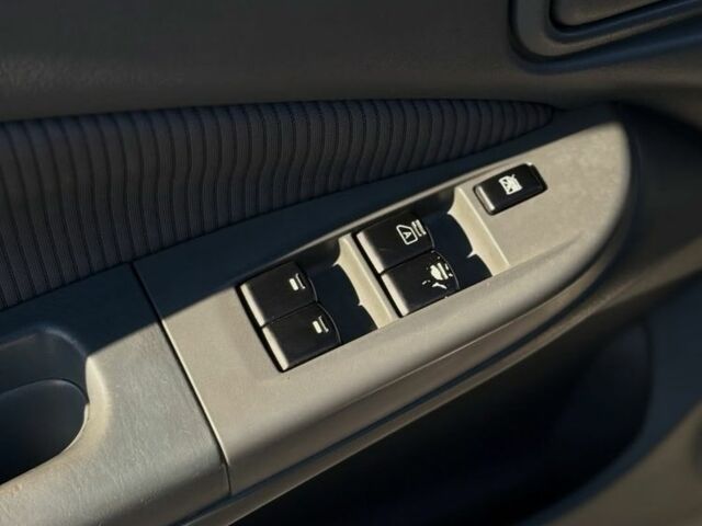 Бежевый Ниссан Альмера Классик, объемом двигателя 1.6 л и пробегом 219 тыс. км за 4700 $, фото 8 на Automoto.ua