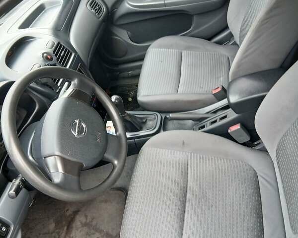 Бежевий Ніссан Альмера Класік, об'ємом двигуна 1.6 л та пробігом 247 тис. км за 2999 $, фото 4 на Automoto.ua