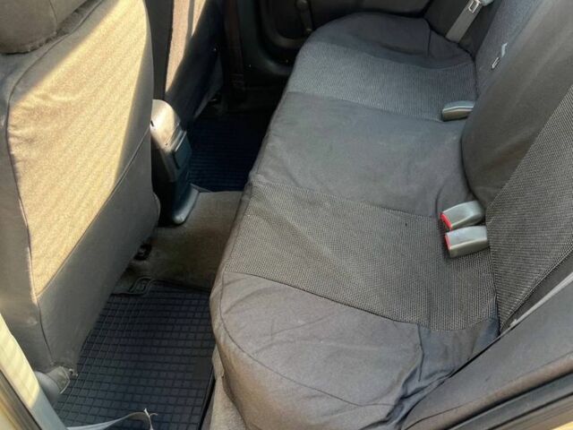 Бежевый Ниссан Альмера Классик, объемом двигателя 1.6 л и пробегом 226 тыс. км за 2400 $, фото 5 на Automoto.ua