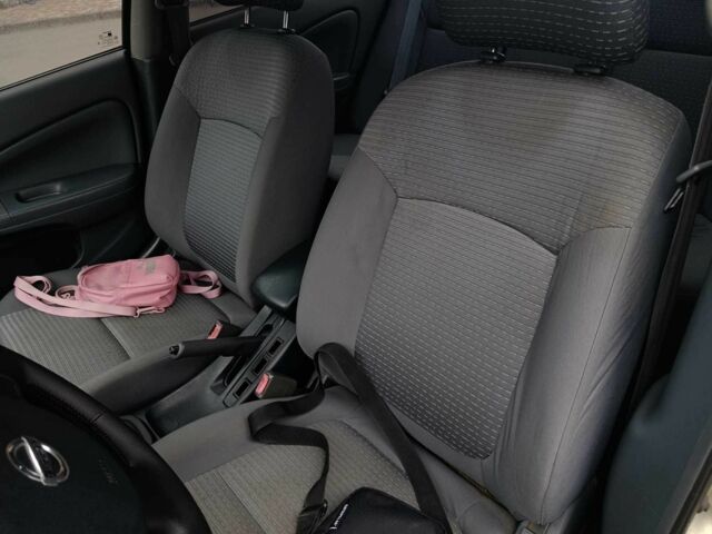 Бежевый Ниссан Альмера Классик, объемом двигателя 1.6 л и пробегом 300 тыс. км за 4100 $, фото 3 на Automoto.ua