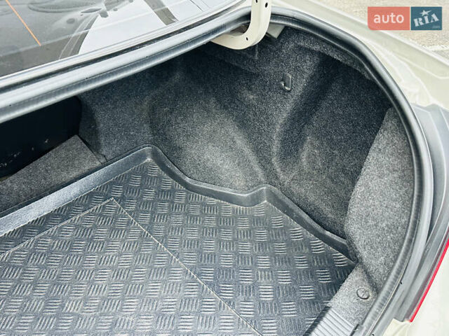 Бежевий Ніссан Альмера Класік, об'ємом двигуна 1.6 л та пробігом 61 тис. км за 6499 $, фото 40 на Automoto.ua