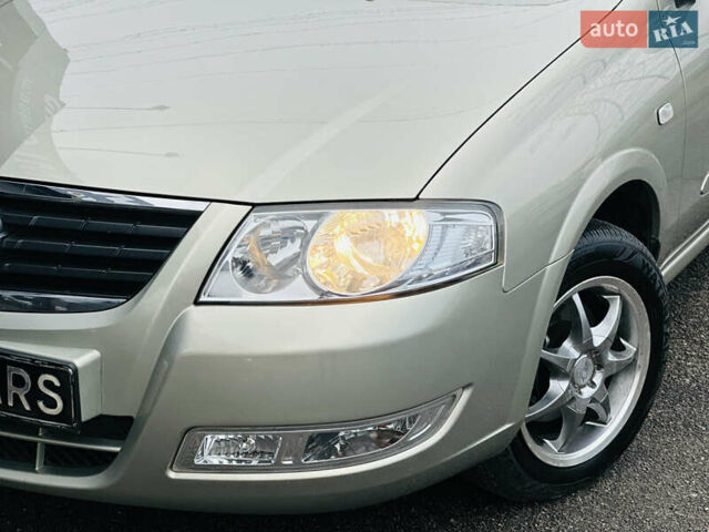 Бежевий Ніссан Альмера Класік, об'ємом двигуна 1.6 л та пробігом 61 тис. км за 6499 $, фото 2 на Automoto.ua