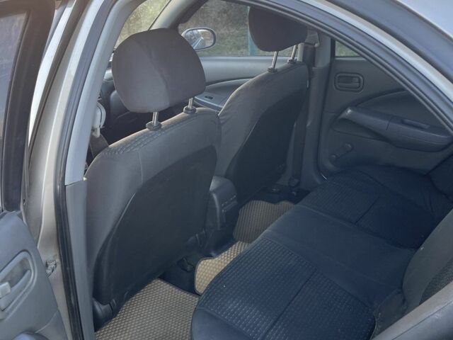 Бежевый Ниссан Альмера Классик, объемом двигателя 1.6 л и пробегом 180 тыс. км за 5300 $, фото 3 на Automoto.ua