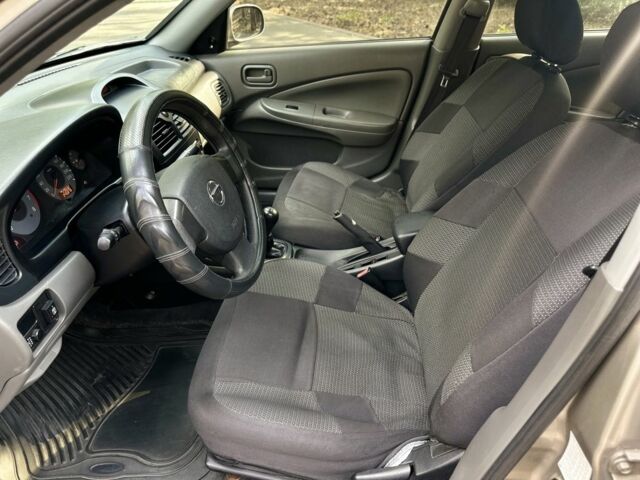 Бежевый Ниссан Альмера Классик, объемом двигателя 1.6 л и пробегом 245 тыс. км за 3600 $, фото 11 на Automoto.ua