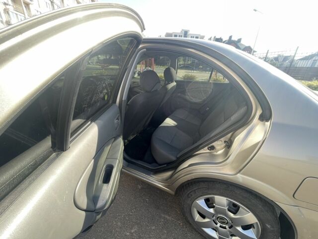 Бежевый Ниссан Альмера Классик, объемом двигателя 0 л и пробегом 24 тыс. км за 4500 $, фото 4 на Automoto.ua