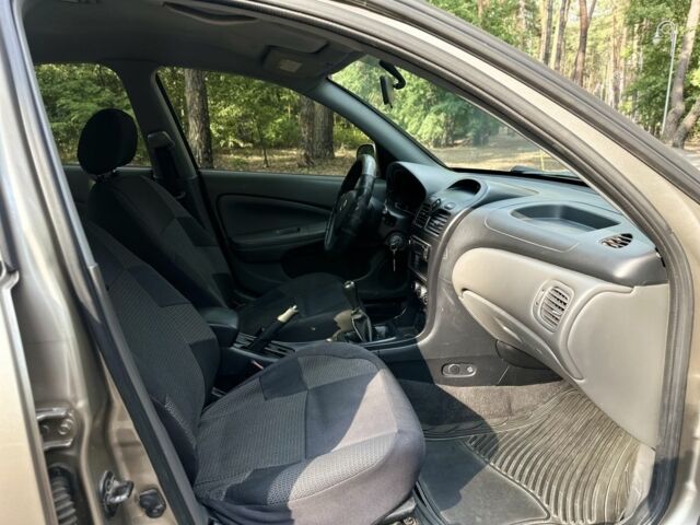 Бежевый Ниссан Альмера Классик, объемом двигателя 1.6 л и пробегом 245 тыс. км за 3600 $, фото 15 на Automoto.ua