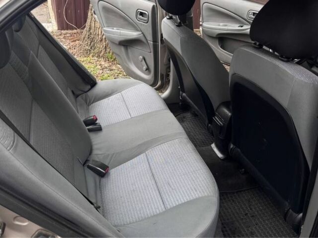 Бежевий Ніссан Альмера Класік, об'ємом двигуна 1.6 л та пробігом 175 тис. км за 5750 $, фото 11 на Automoto.ua