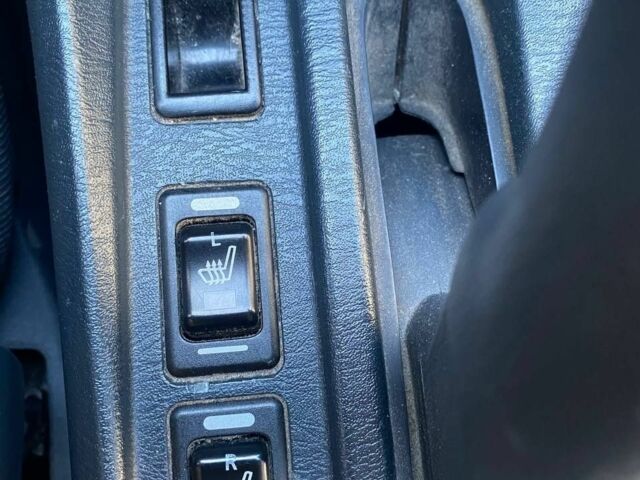 Черный Ниссан Альмера Классик, объемом двигателя 1.6 л и пробегом 260 тыс. км за 3800 $, фото 6 на Automoto.ua