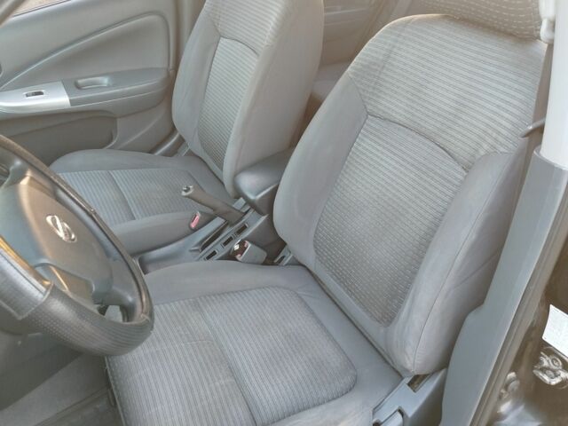 Чорний Ніссан Альмера Класік, об'ємом двигуна 1.6 л та пробігом 244 тис. км за 4500 $, фото 16 на Automoto.ua