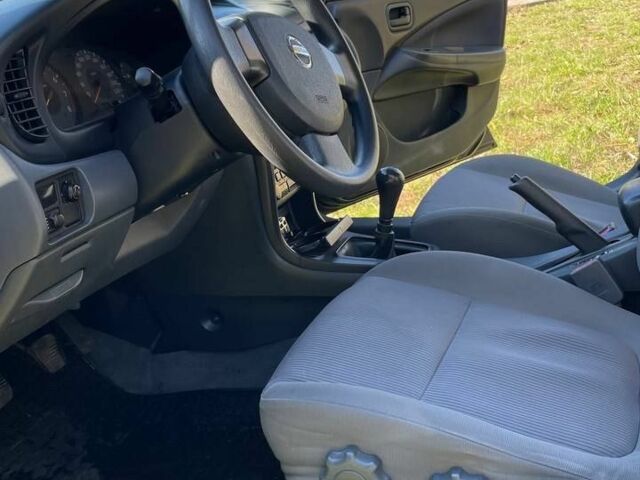 Черный Ниссан Альмера Классик, объемом двигателя 1.6 л и пробегом 260 тыс. км за 3800 $, фото 7 на Automoto.ua