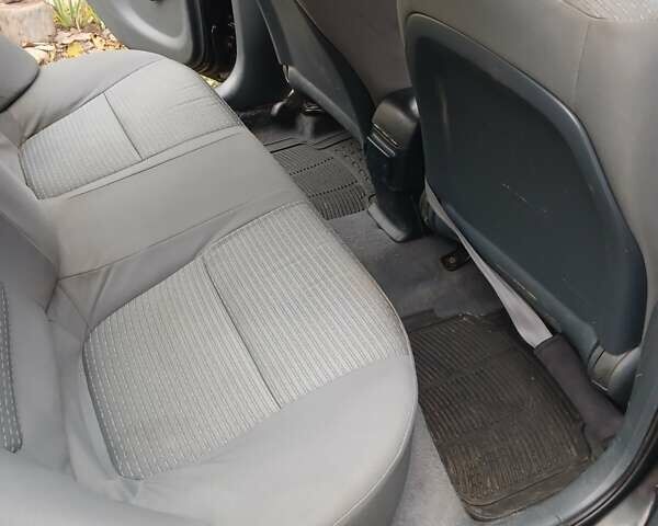 Черный Ниссан Альмера Классик, объемом двигателя 1.6 л и пробегом 182 тыс. км за 3600 $, фото 8 на Automoto.ua