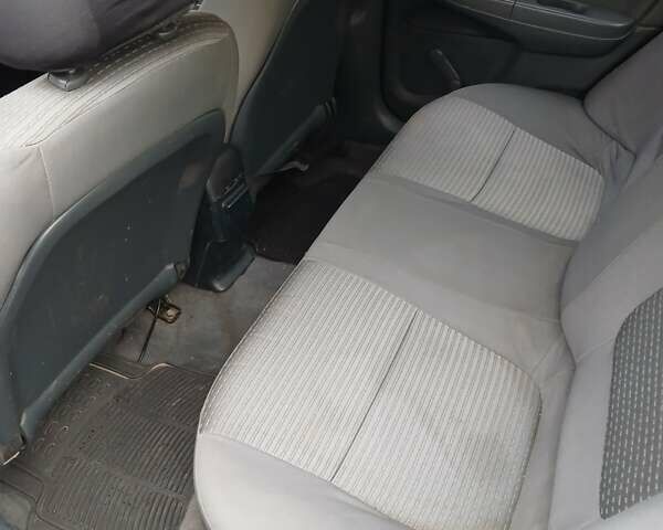 Черный Ниссан Альмера Классик, объемом двигателя 1.6 л и пробегом 182 тыс. км за 3600 $, фото 15 на Automoto.ua