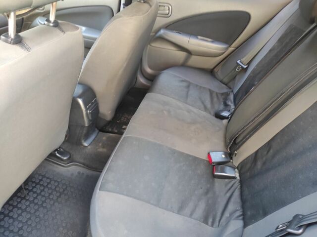 Черный Ниссан Альмера Классик, объемом двигателя 1.6 л и пробегом 222 тыс. км за 5200 $, фото 13 на Automoto.ua