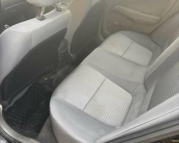 Черный Ниссан Альмера Классик, объемом двигателя 1.6 л и пробегом 261 тыс. км за 5100 $, фото 10 на Automoto.ua