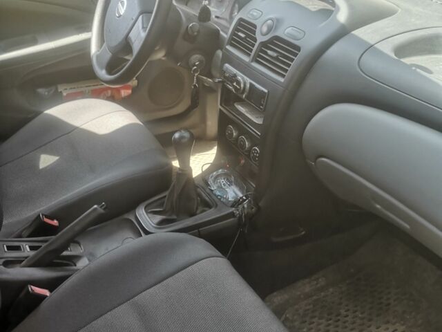 Черный Ниссан Альмера Классик, объемом двигателя 1.6 л и пробегом 38 тыс. км за 6800 $, фото 8 на Automoto.ua