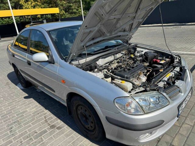 Сірий Ніссан Альмера Класік, об'ємом двигуна 1.8 л та пробігом 136 тис. км за 4000 $, фото 12 на Automoto.ua