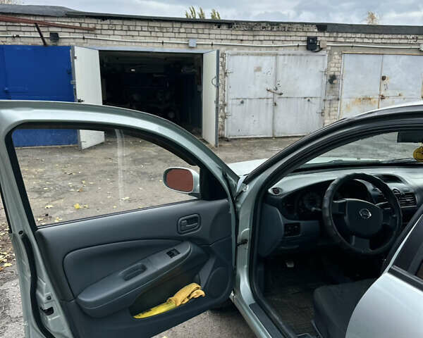 Сірий Ніссан Альмера Класік, об'ємом двигуна 1.6 л та пробігом 261 тис. км за 2700 $, фото 10 на Automoto.ua