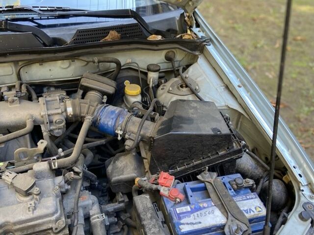 Серый Ниссан Альмера Классик, объемом двигателя 1.6 л и пробегом 284 тыс. км за 3900 $, фото 22 на Automoto.ua