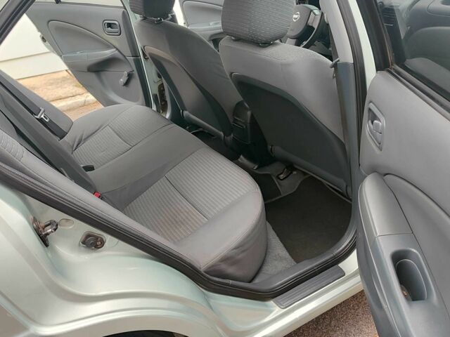 Серый Ниссан Альмера Классик, объемом двигателя 1.6 л и пробегом 215 тыс. км за 3999 $, фото 20 на Automoto.ua