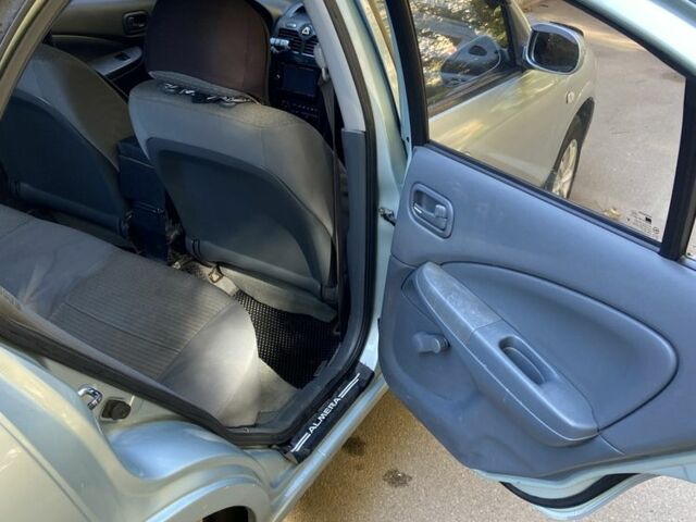 Серый Ниссан Альмера Классик, объемом двигателя 1.6 л и пробегом 284 тыс. км за 3900 $, фото 15 на Automoto.ua