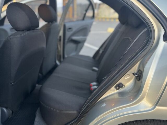 Серый Ниссан Альмера Классик, объемом двигателя 1.6 л и пробегом 340 тыс. км за 4199 $, фото 10 на Automoto.ua