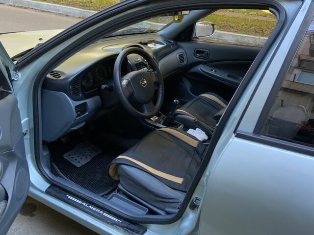 Серый Ниссан Альмера Классик, объемом двигателя 1.6 л и пробегом 284 тыс. км за 3900 $, фото 12 на Automoto.ua