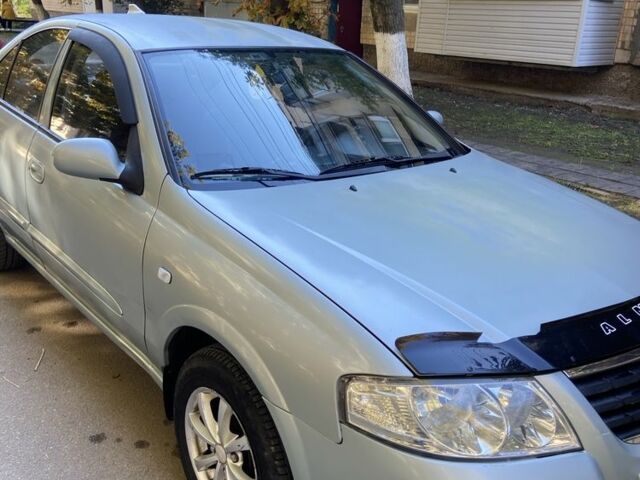 Серый Ниссан Альмера Классик, объемом двигателя 1.6 л и пробегом 284 тыс. км за 3900 $, фото 2 на Automoto.ua