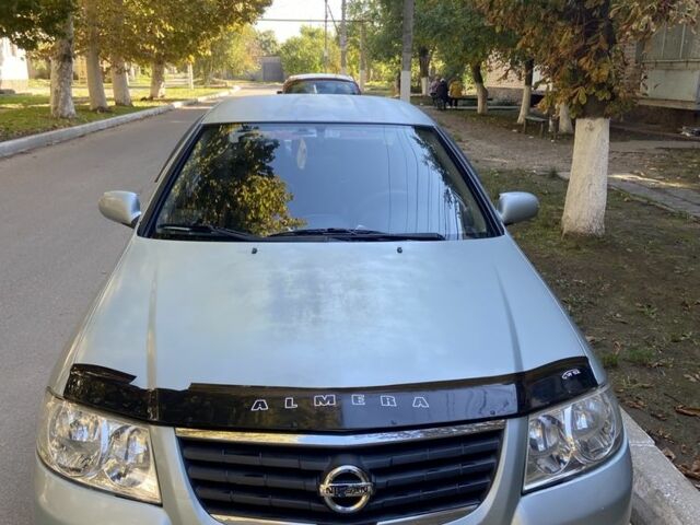 Серый Ниссан Альмера Классик, объемом двигателя 1.6 л и пробегом 284 тыс. км за 3900 $, фото 1 на Automoto.ua