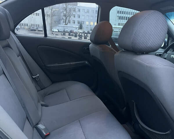 Серый Ниссан Альмера Классик, объемом двигателя 1.6 л и пробегом 336 тыс. км за 2850 $, фото 18 на Automoto.ua