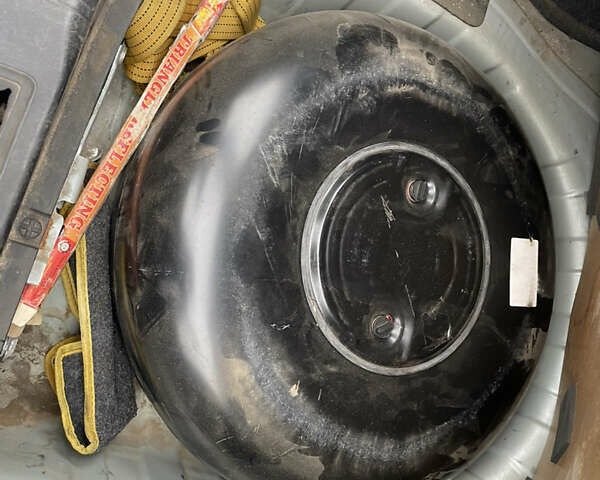 Серый Ниссан Альмера Классик, объемом двигателя 1.6 л и пробегом 213 тыс. км за 5400 $, фото 11 на Automoto.ua