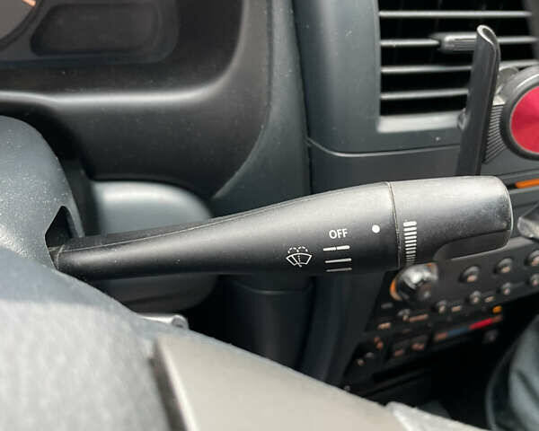 Серый Ниссан Альмера Классик, объемом двигателя 1.6 л и пробегом 213 тыс. км за 5400 $, фото 15 на Automoto.ua