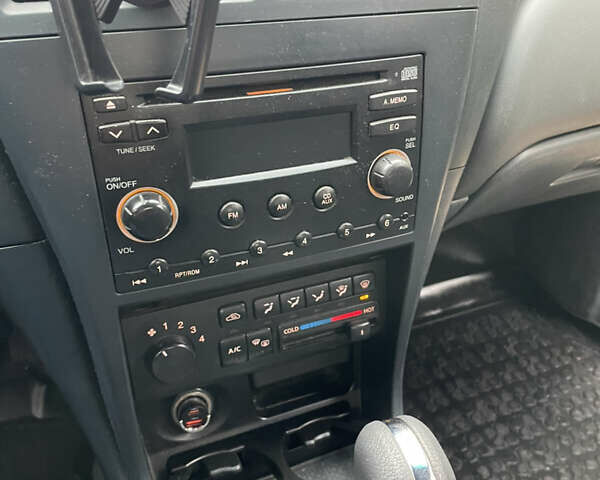 Серый Ниссан Альмера Классик, объемом двигателя 1.6 л и пробегом 213 тыс. км за 5400 $, фото 18 на Automoto.ua