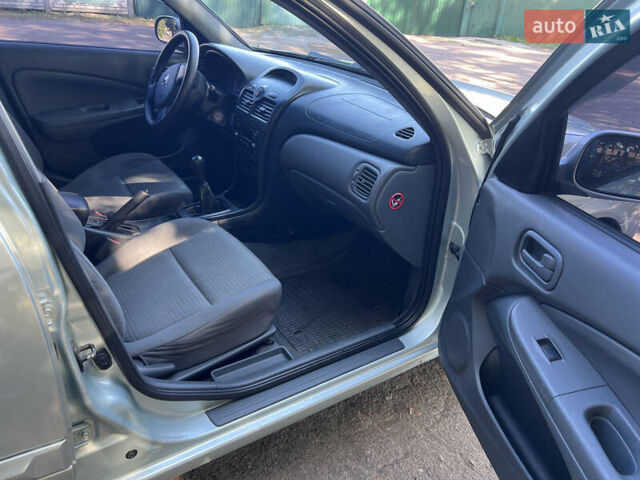 Серый Ниссан Альмера Классик, объемом двигателя 1.6 л и пробегом 198 тыс. км за 5200 $, фото 14 на Automoto.ua