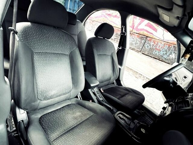 Серый Ниссан Альмера Классик, объемом двигателя 1.6 л и пробегом 250 тыс. км за 4300 $, фото 7 на Automoto.ua