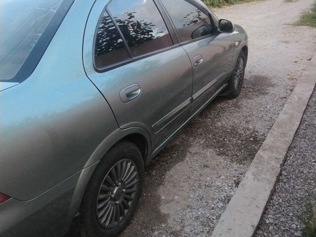 Серый Ниссан Альмера Классик, объемом двигателя 1.6 л и пробегом 300 тыс. км за 3999 $, фото 4 на Automoto.ua