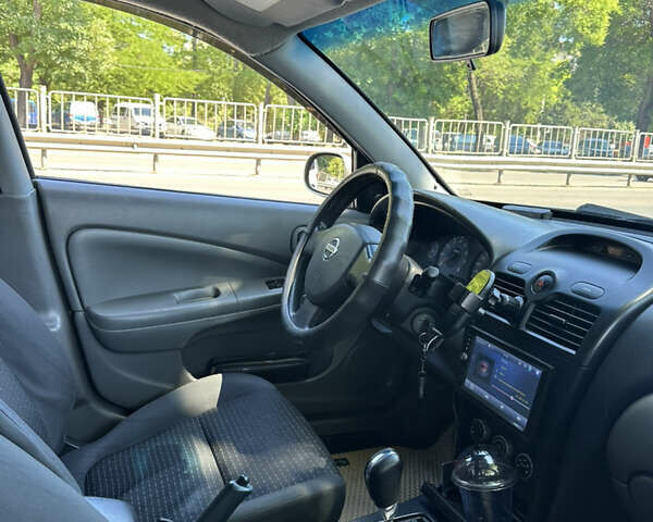 Серый Ниссан Альмера Классик, объемом двигателя 1.6 л и пробегом 158 тыс. км за 6200 $, фото 8 на Automoto.ua