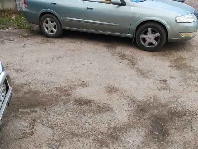 Серый Ниссан Альмера Классик, объемом двигателя 1.8 л и пробегом 230 тыс. км за 4599 $, фото 3 на Automoto.ua